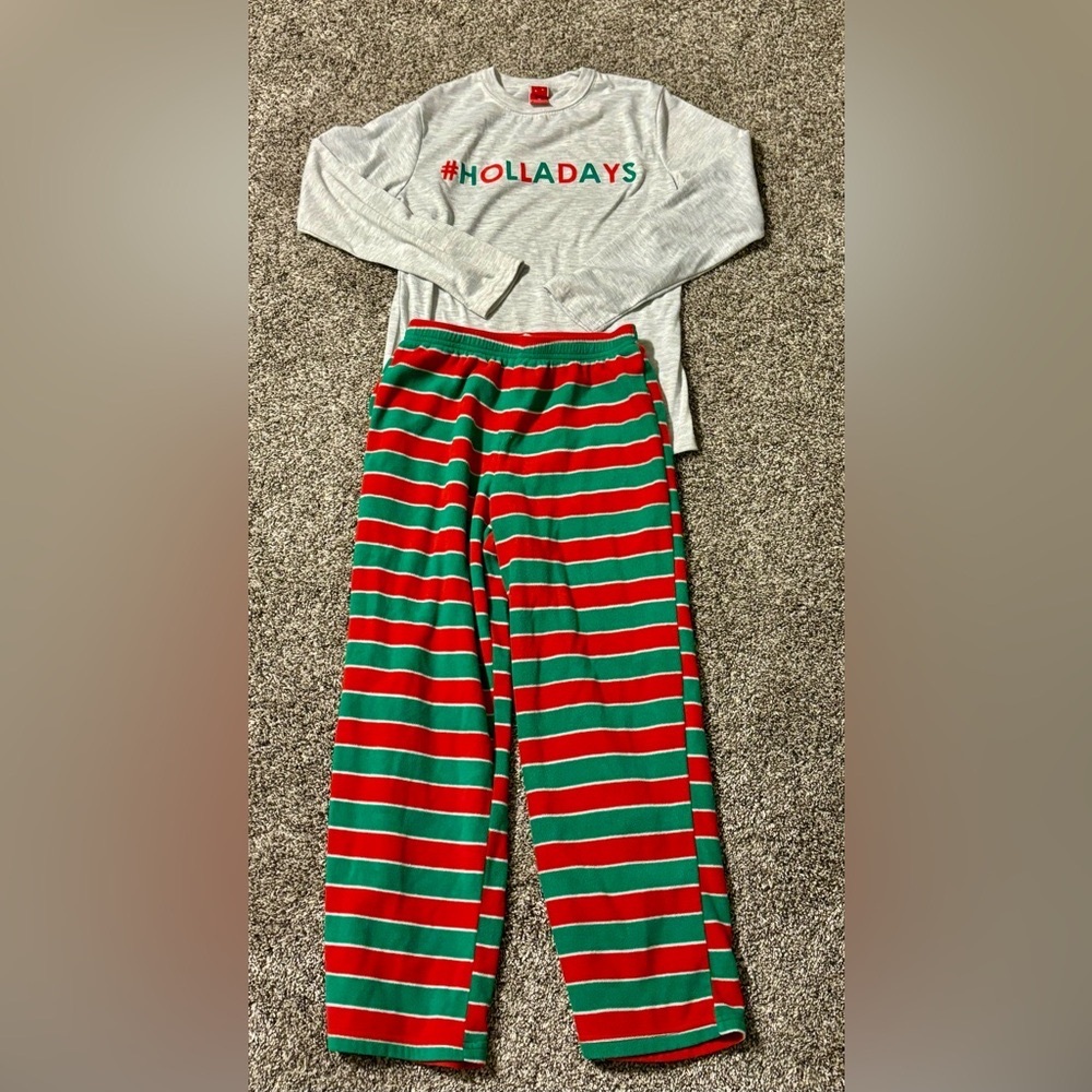 Kohl’s - Kids Size 10 - “#Holladays” Matching Christmas Pajama Set